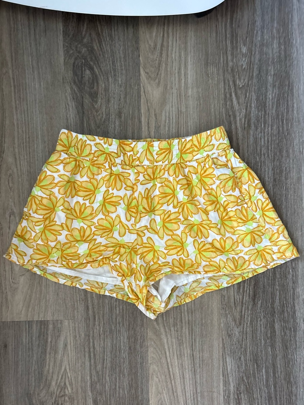 Zara Yellow Floral High-Waist Summer Shorts Size XS